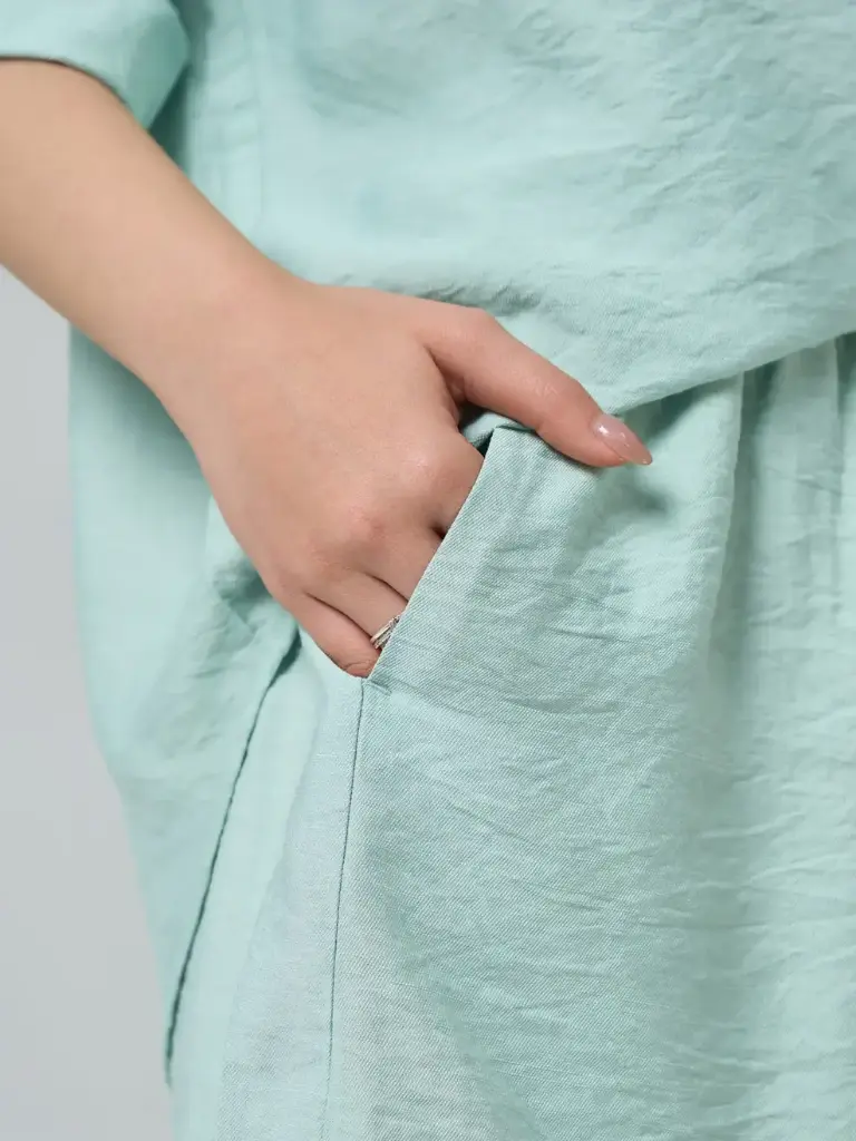 Bộ Đồ Áo Sơ Mi Dáng Rộng Vừa Vặn 